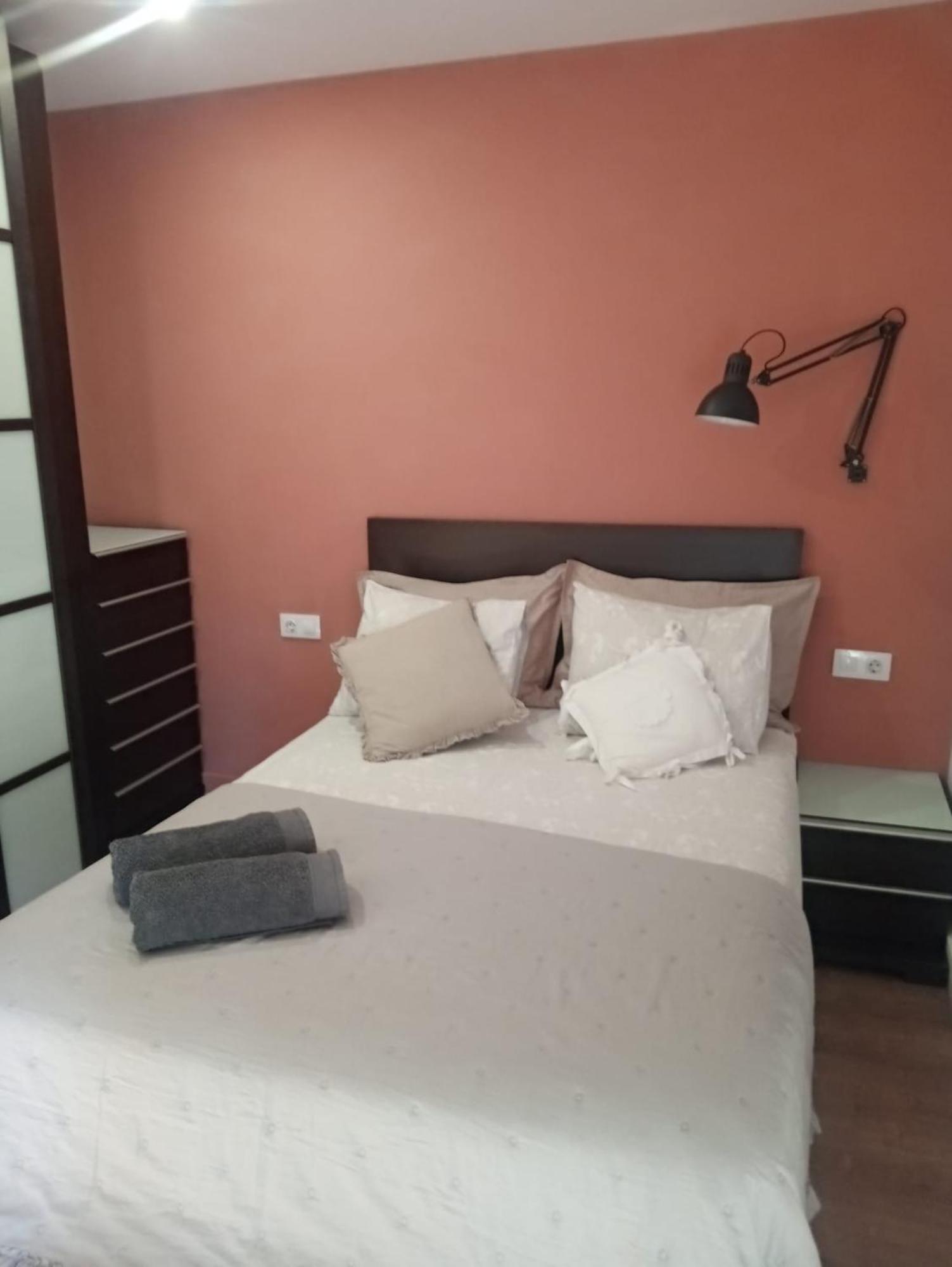 Apartamento Com A Casa Falset Exterior foto
